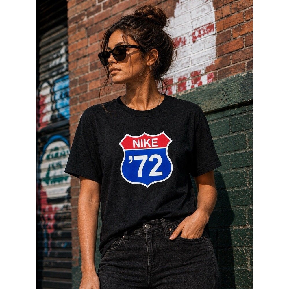 Nike ’72 Highway Shield Graphic T Shirt Womes S Black Streetwear Retro Logo